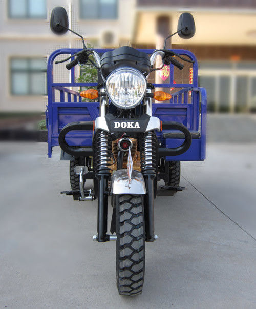 De gemotoriseerde 150CC-Doos Met drie wielen van de Ladings Grote Ronde Hoofd Lichte 1.8m*1.25m Lading